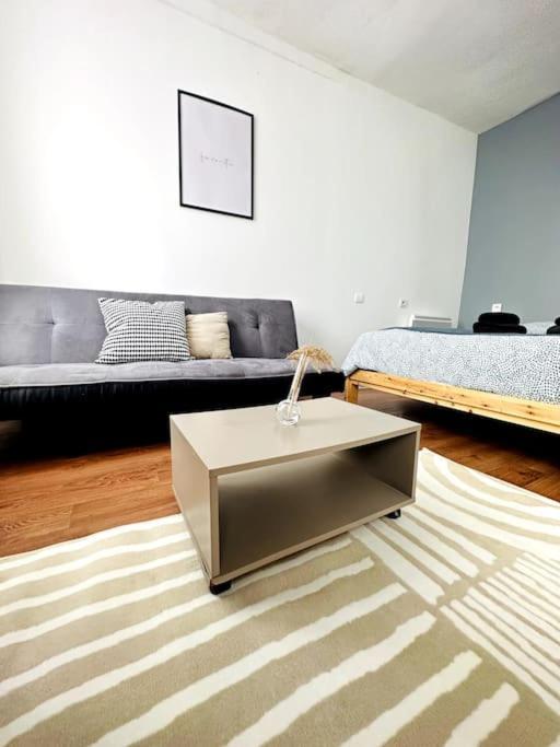 Studio Green Velvet Apartment Laon Luaran gambar